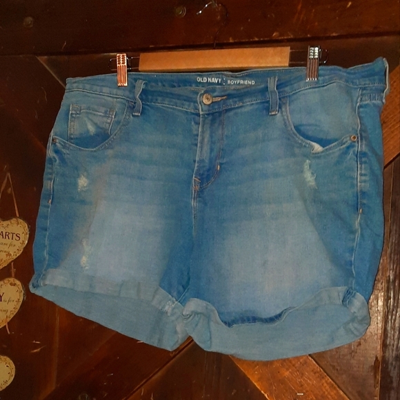🍀3/15 Old Navy Boyfriend Distressed Jean Shorts - Picture 1 of 7